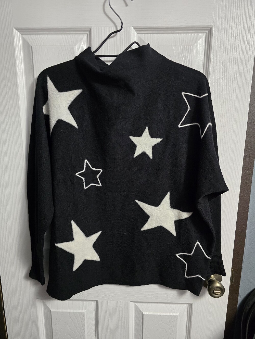 Aaeda Black White Star Dolman Sleeve Pullover Mock Neck Sweater Size L.